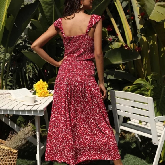 ×2 Red Floral Cotton Midi Skirt and Flutter Sleeve Top Set - Picture 13 of 13